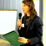 Karla Sachse-Domsche eröffnet den Abend